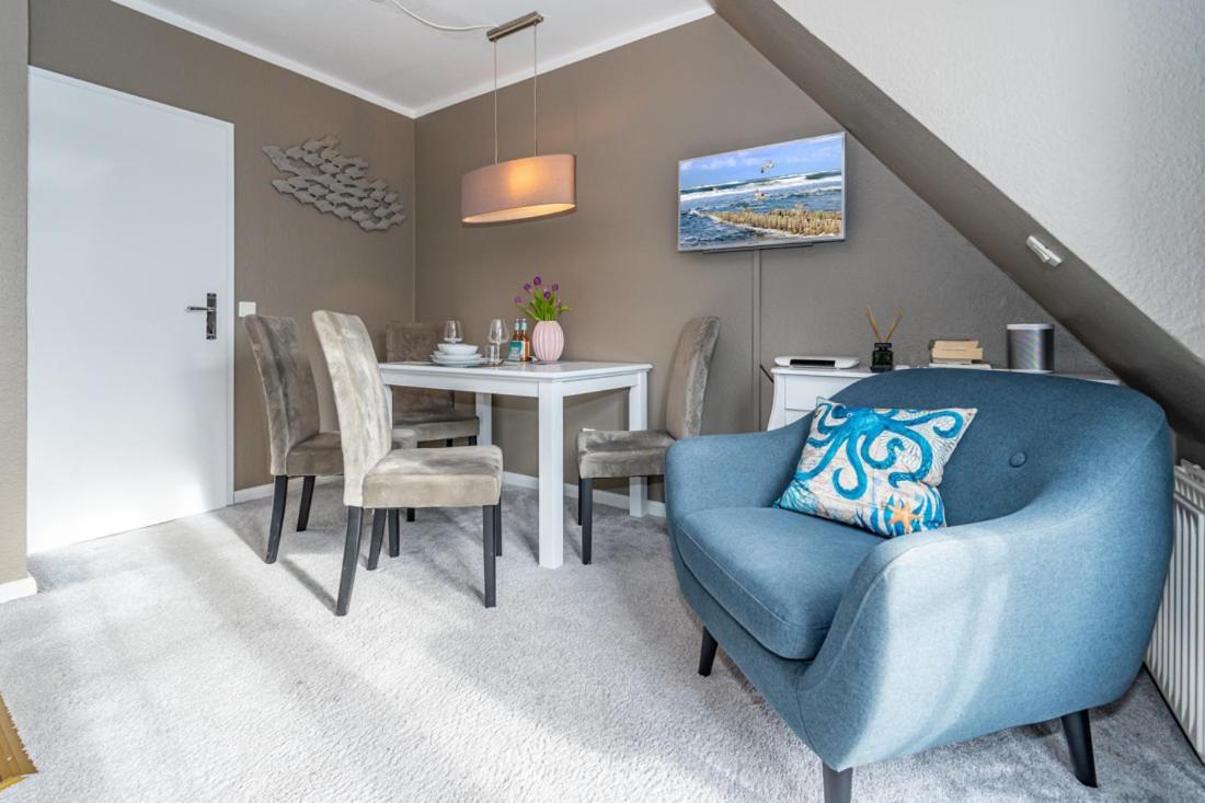 Maritim Und Individuell In Wenningstedt Mit Balkon Wenningstedt-Braderup Exterior foto